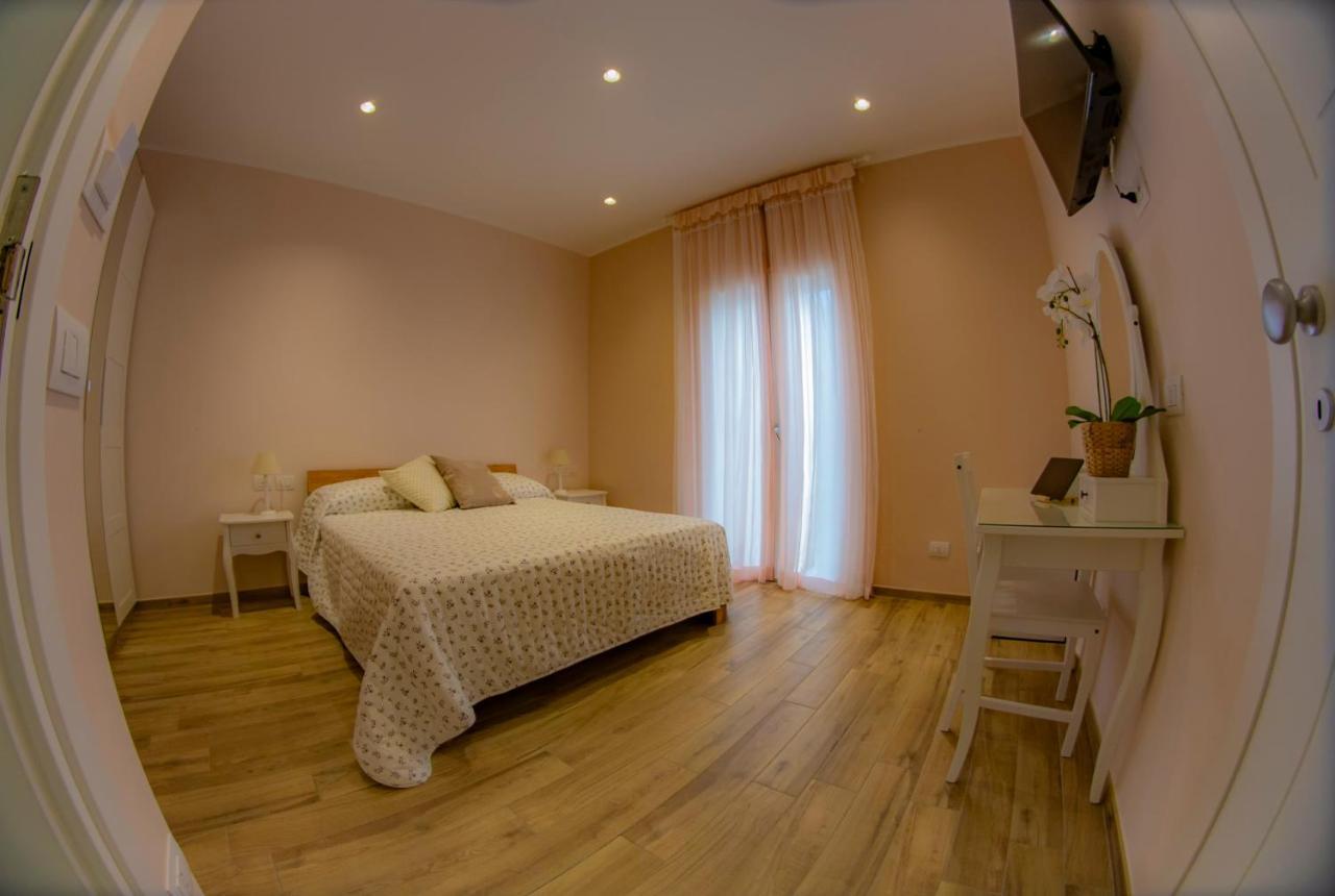 Il Granello Bed and Breakfast Fiumicino Buitenkant foto